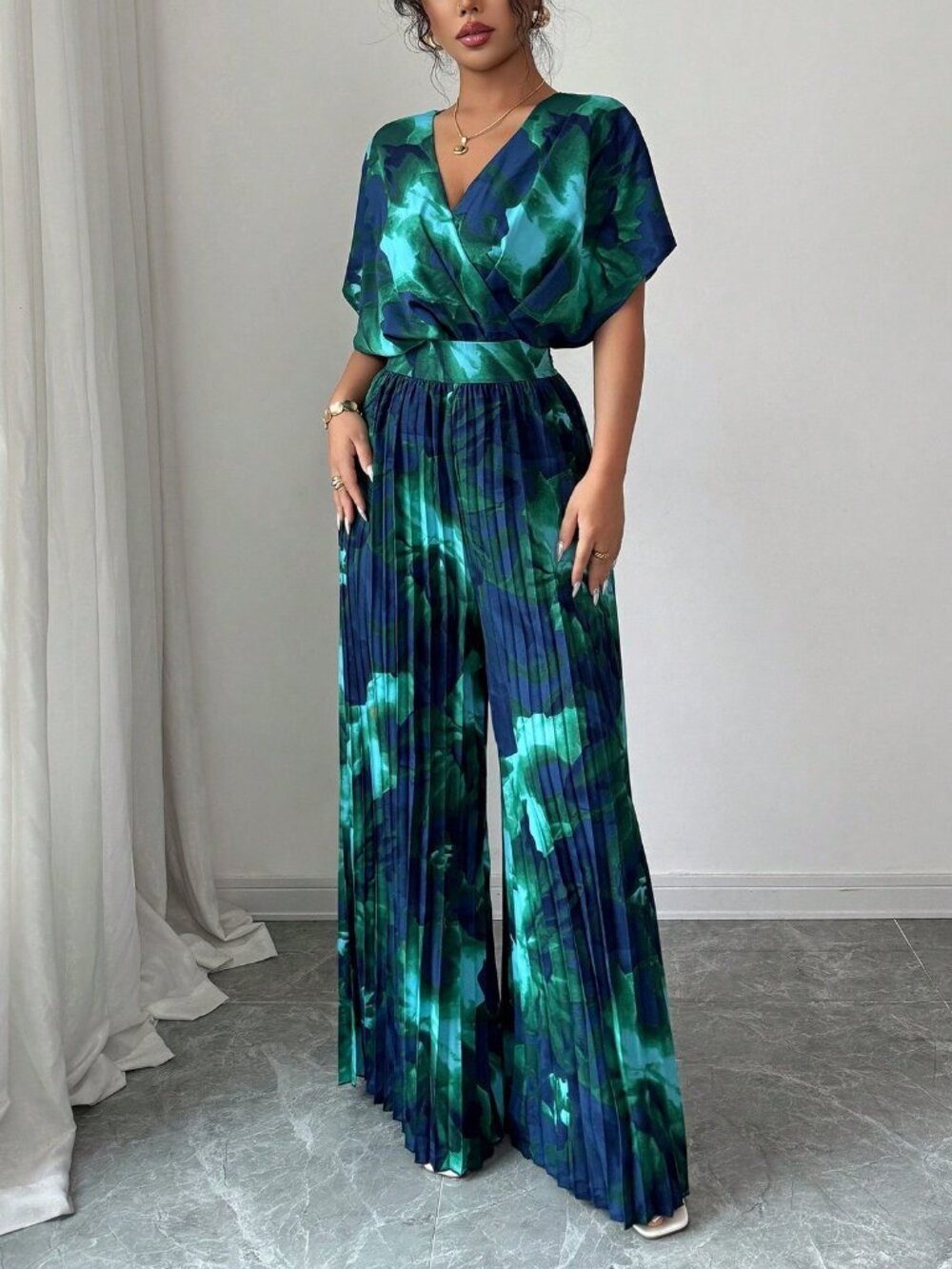 Women's Floral Print Surplice V-Neck Bat Sleeve Pleated Wide Leg Jumpsuit - Picture 5 of 6